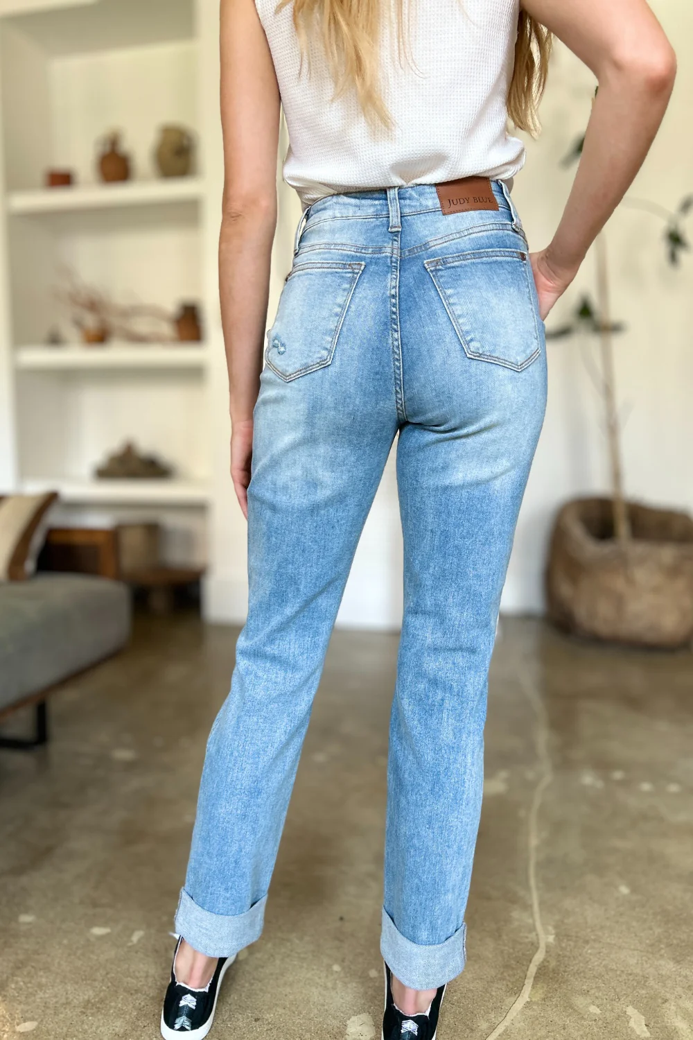 Judy Blue Full Size Distressed Straight Jeans with Patch Pockets - Lositime